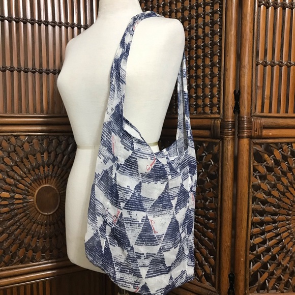 Free People Handbags - 🦋BOGO🦋Free People Shoulder Bag